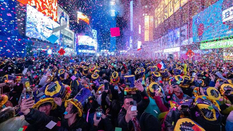 Two New York cops stabbed during celebrations in Times Square