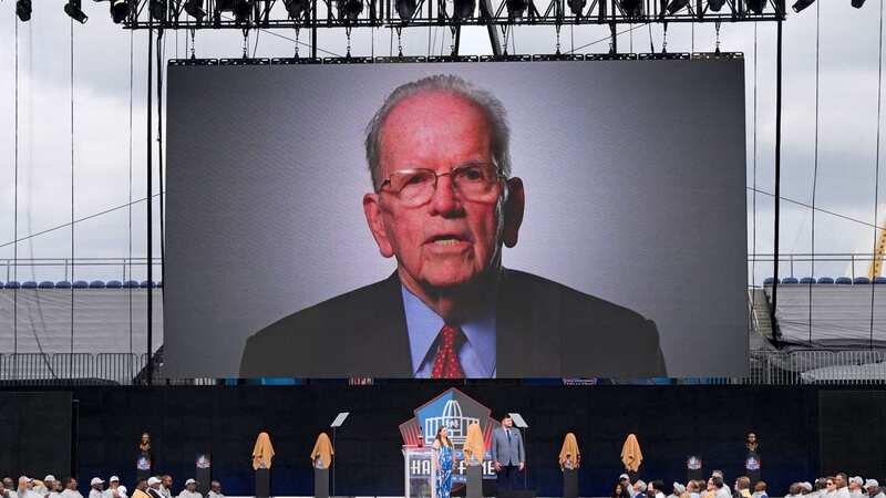 Art McNally became the first official to be inducted into the Pro Hall of Fame in 2022 (Image: David Dermer/AP/REX/Shutterstock)