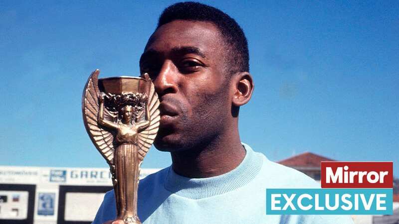 Pele kisses the Jules Rimet trophy in 1970 (Image: Popperfoto via Getty Images)