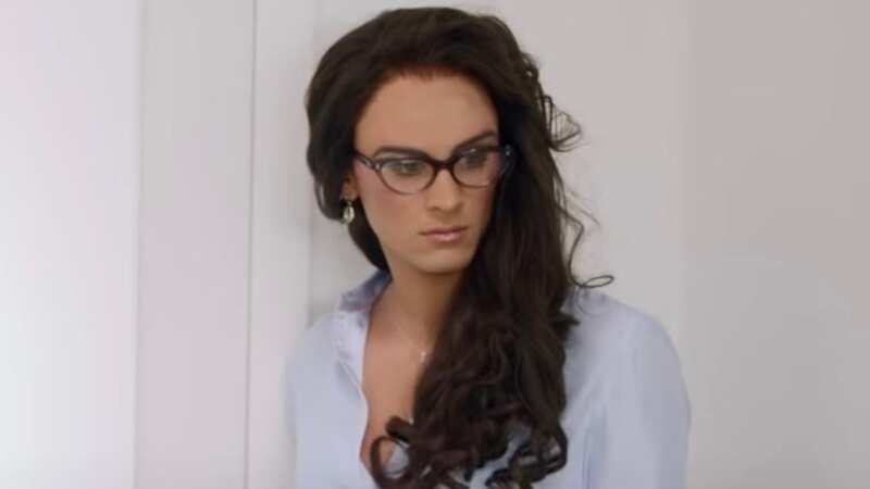 Boyband star looks unrecognisable dressed as a woman in unearthed video
