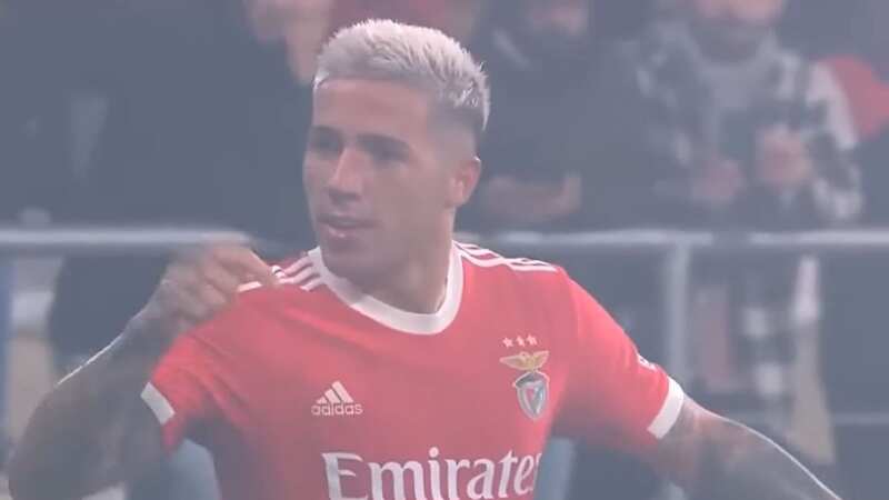 Enzo Fernandez appeared to signal he was staying at Benfica during their win over Varzim (Image: VSports)
