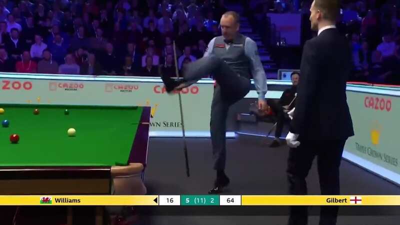 Mark Williams performs his best dance routine at Alexandra Palace (Image: @WeAreWST/Twitter)
