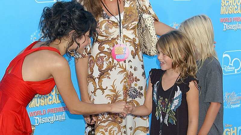 Unearthed picture shows Vanessa Hudgens