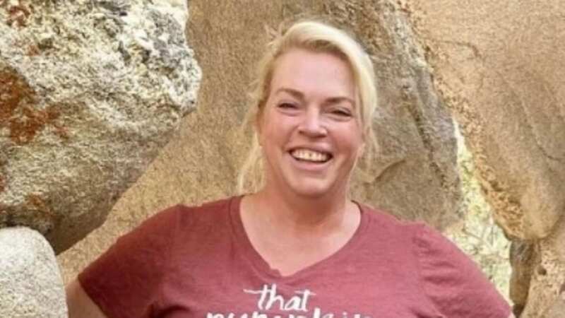 Sister Wives star Janelle Brown shows off jaw-dropping 7st weight loss