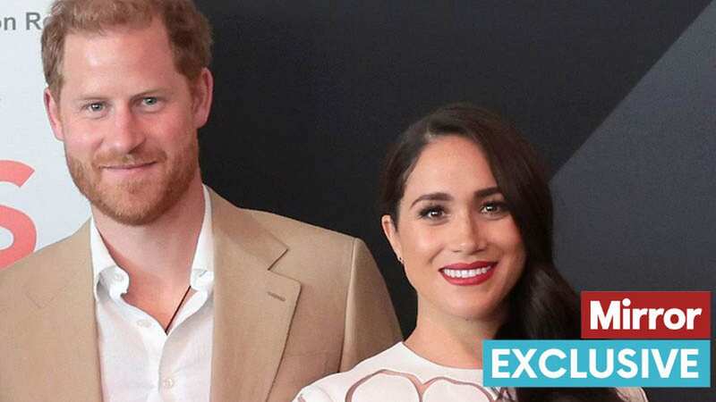 Samantha and sister Meghan Markle (Image: Collect Unknown)