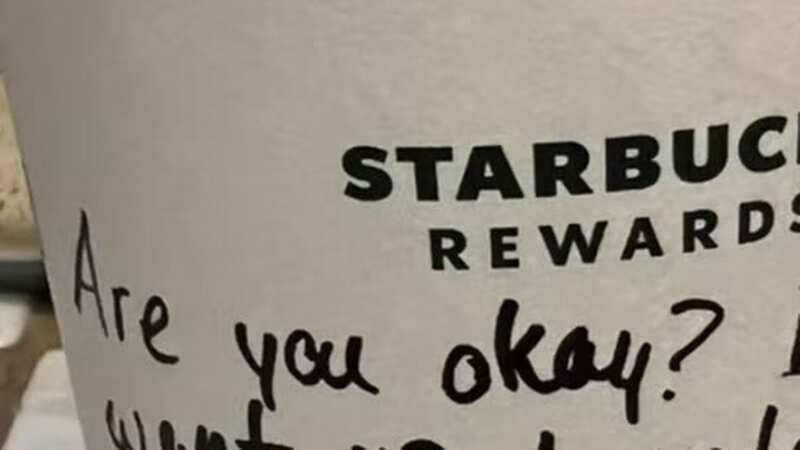 A Starbucks employee subtly reached out to a customer offering to intervene (Image: @itsjamesherring/Twitter)