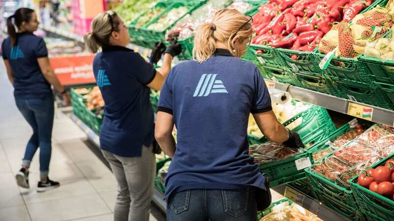 Aldi warehouse staff are to see a 20% increase to their hourly wages next month (Image: Bloomberg via Getty Images)