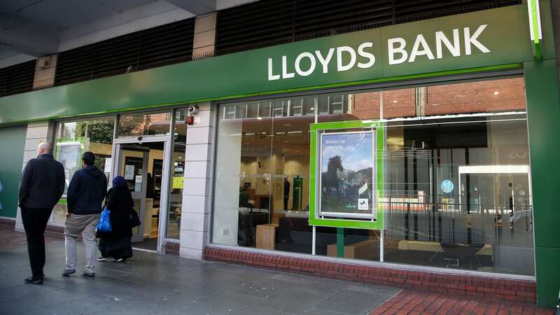 Lloyds Bank has encouraged customers to be wary when shopping online (Image: SOPA Images/LightRocket via Getty Images)