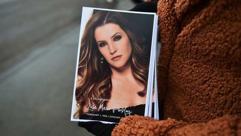 Mourners pay respects and share tributes at Lisa Marie Presley memorial