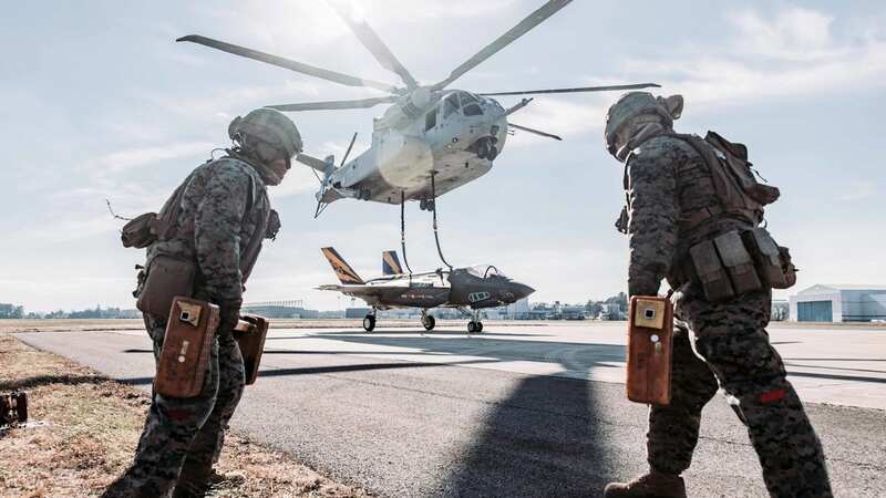 The new chopper can externally lift around 14 tons (Image: Cpl M. Hylton/US Marines/SWNS)