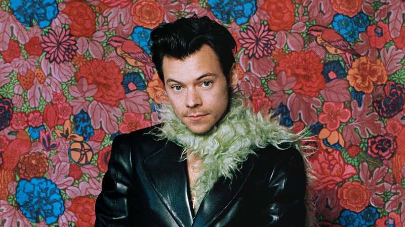 Harry Styles suffers wardrobe malfunction in front of 