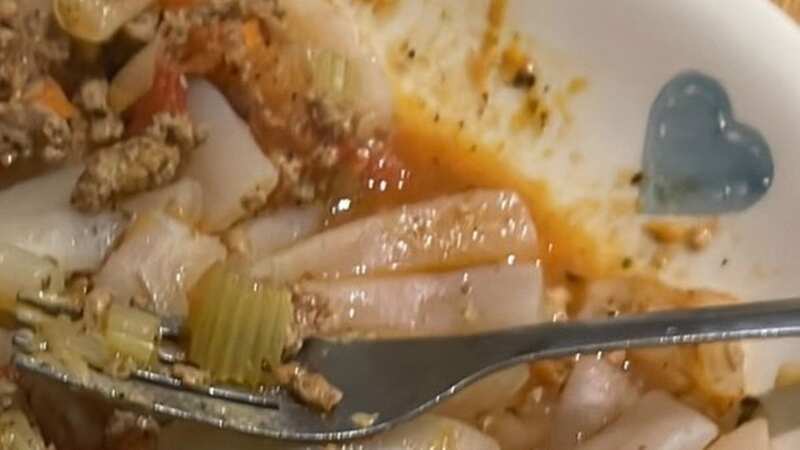The unusual recipe has caused outrage online (Image: ratemyplatenow/Twitter)