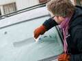Tips to stop windscreen freezing and prevent blades from sticking to window eiqruidduidttinv