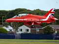 Red Arrow pilot forced to send out emergency alert after bird smashes into jet qhiddqihkiekinv