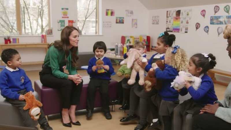 Kate has heartwarming chat with school kids about cuddles, cake and ice cream