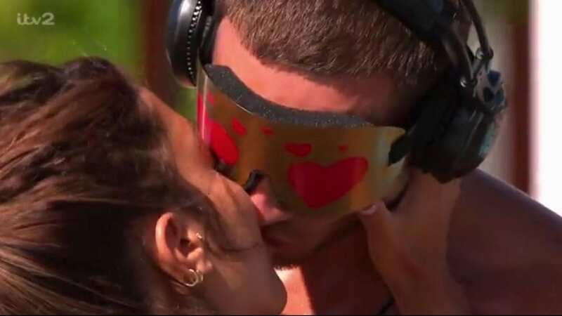 Ron and Tanyel enjoyed a passionate and lengthy snog (Image: ITV2)