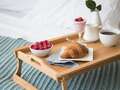 Nearly half of Brits think it's okay to eat food in bed, like toast and biscuits qhiqqxiqdireinv