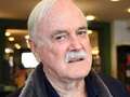 John Cleese snubs BBC in savage swipe over Fawlty Towers reboot tdiqridrziqhzinv