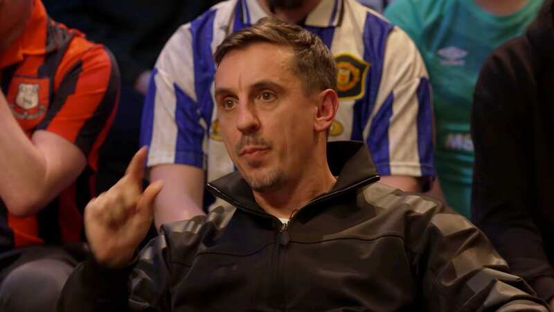 Gary Neville sends title warning to Arsenal fan in spiky Twitter exchange
