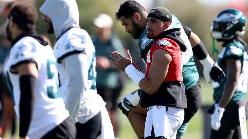 Final update ahead of Super Bowl LVII as Eagles QB plays Mahomes role