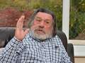 Royle Family's Ricky Tomlinson pelted with knickers on stage by raunchy fans eiqrqirdidteinv