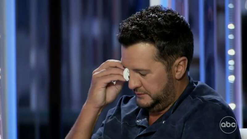 Luke Bryan was in tears on American Idol (Image: abc)