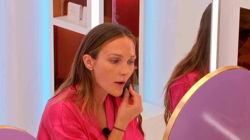 Jessie was spotted perfecting her makeup using the bargain beauty buy (Image: ITV)