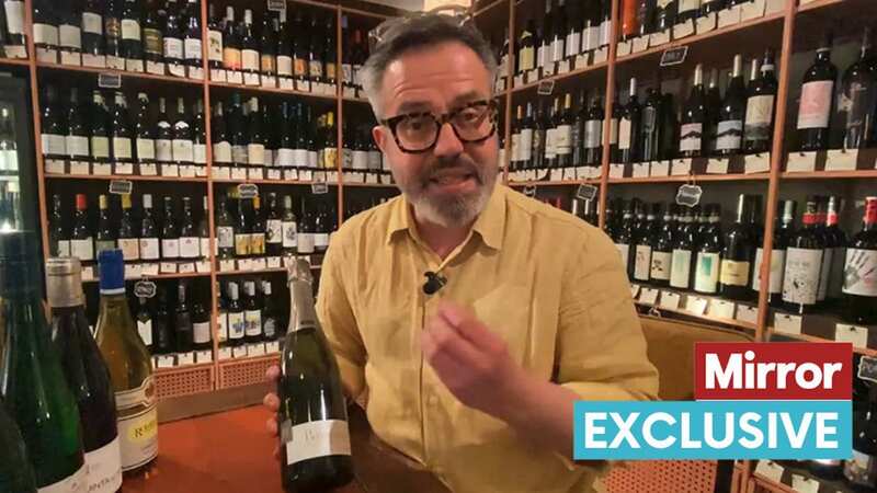 Wine expert shares glass blunder people make with prosecco that ruins bubbles