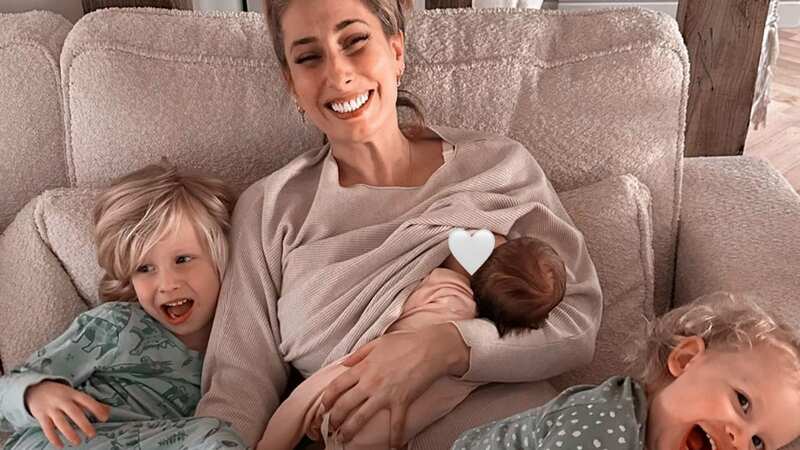 Stacey Solomon shares adorable family moment with Rose and baby sister Belle
