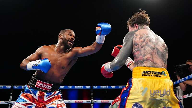 Floyd Mayweather fails to KO Aaron Chalmers in legend