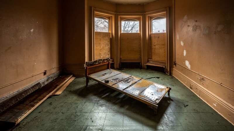 One of the grand rooms of the abandoned halfway house (Image: mediadrumimages/Freaktography)