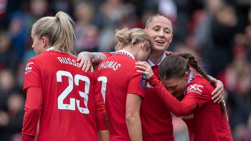 Manchester United celebrate after Alessia Russo