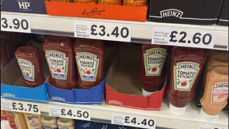 People face paying out more than £4 to have ketchup with their dinners (Image: Newscast/Universal Images Group via Getty Images))