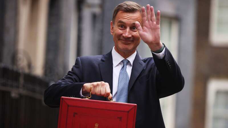 Jeremy Hunt wanted voters to sign on dotted line before reading the small print (Image: Getty Images)