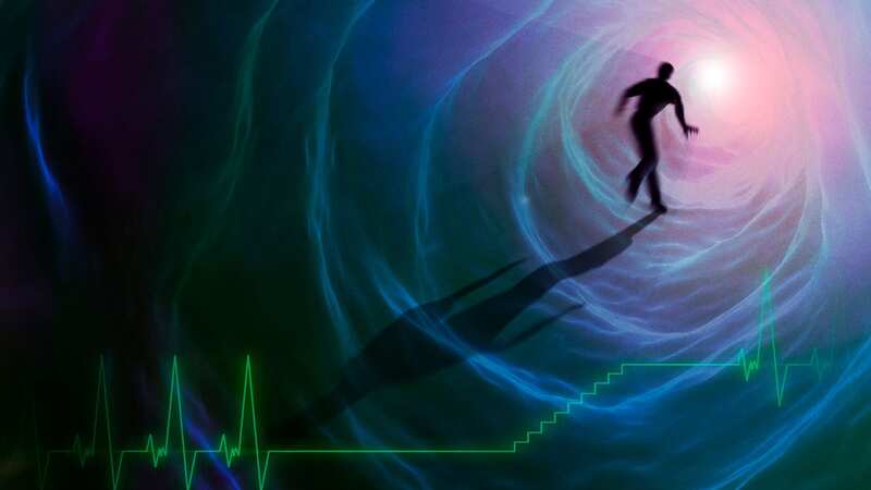 There are ways to keep people alive, even when they are clinically dead (Image: Getty Images/Science Photo Libra)