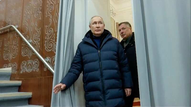 Vladimir Putin visits occupied Ukrainian city just days after arrest warrant