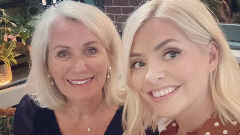 Holly Willoughby paid tribute to her mum on Mother