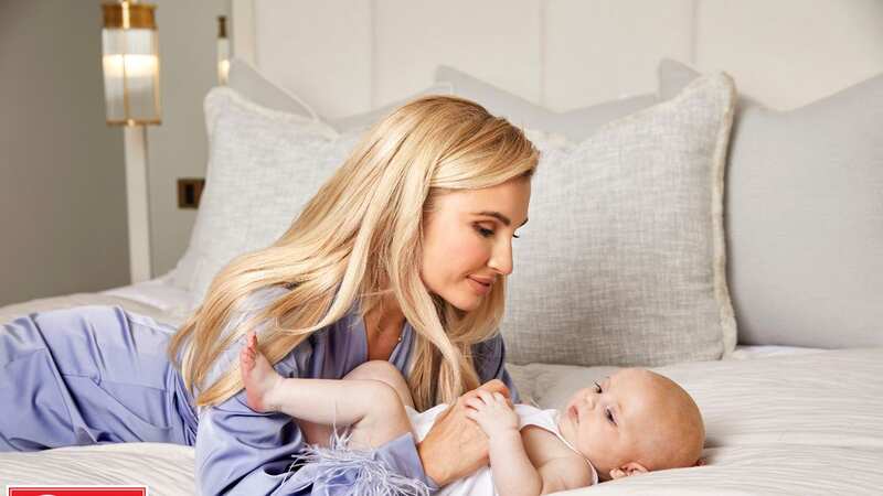 Billie Faiers cuddles baby daughter Margot in adorable photoshoot