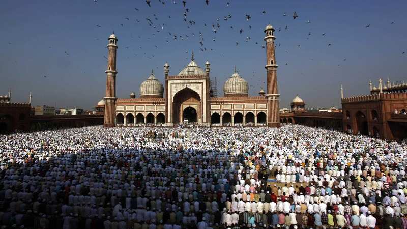 Muslims offer prayers at the Jama Masjid mosque during Eid al-Fitr in New Delhi (Image: AP)