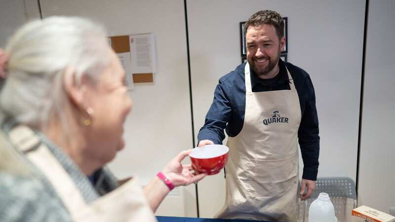 Comedian Jason Manford joins with charity to serve warming bowls of porridge