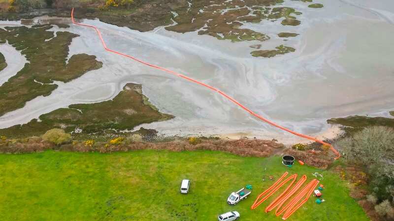 Major incident declared after 200-barrel fluid leak in UK harbour