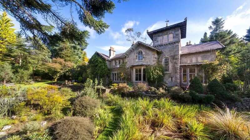 The Victorian mansion looks over a Scottish loch and cost less than £400,000 (Image: OnTheMarket)