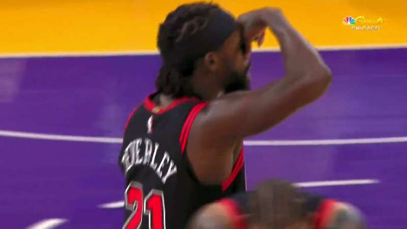 Patrick Beverley mocked the Lakers, gesturing that they stink (Image: @TheNBACentral/Twitter)