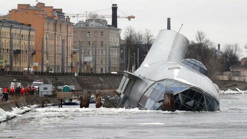 The temperatures have reached 0C in the second largest city of Russia (Image: ANATOLY MALTSEV/EPA-EFE/REX/Shutterstock)