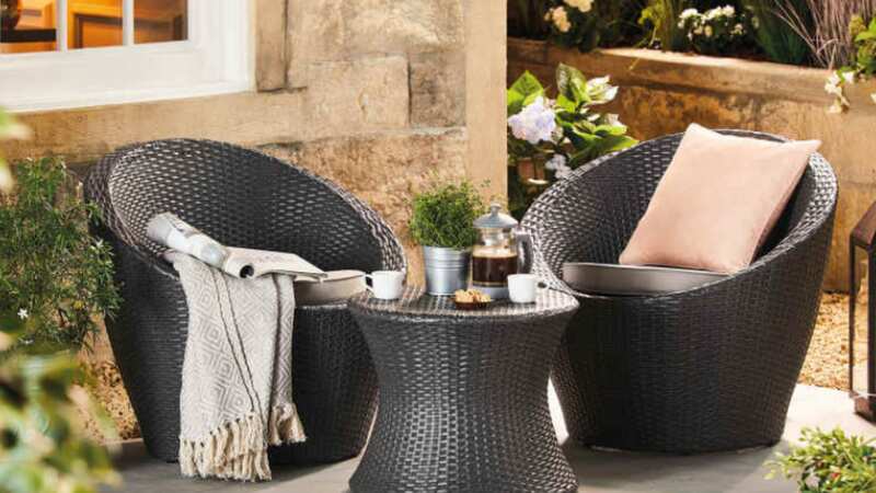 Save on best-selling garden furniture today (Image: Aldi)