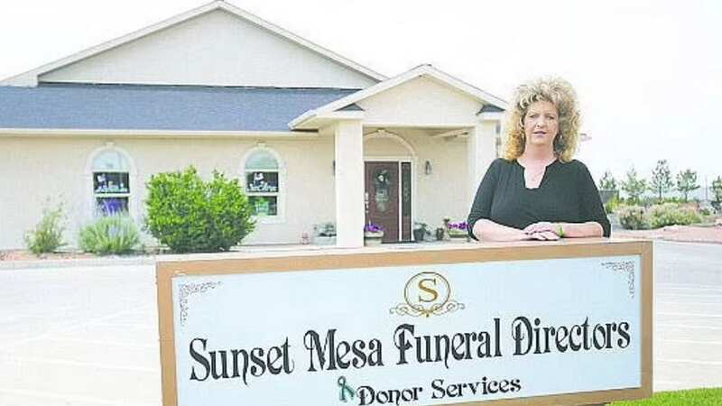 Megan Hess pictured outside the Sunset Mesa Funeral Directors (Image: Facebook)