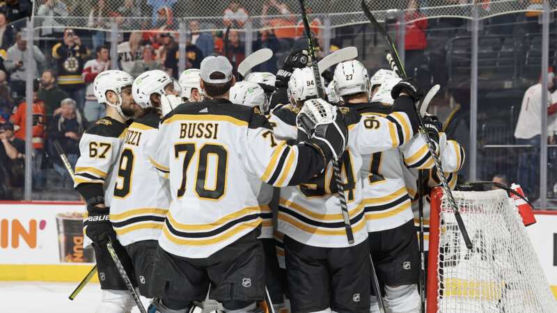 Boston Bruins are the new all-time NHL record holders (Image: Len Redkoles/NHLI via Getty Images)