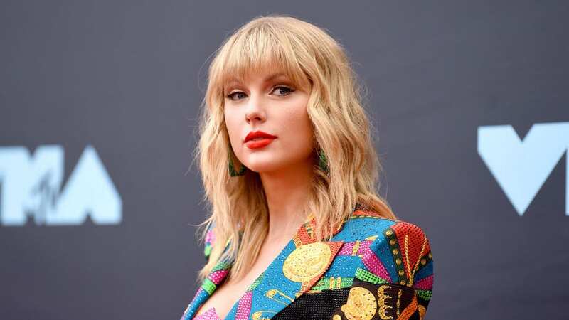 Taylor Swift fans slam Starbucks over 