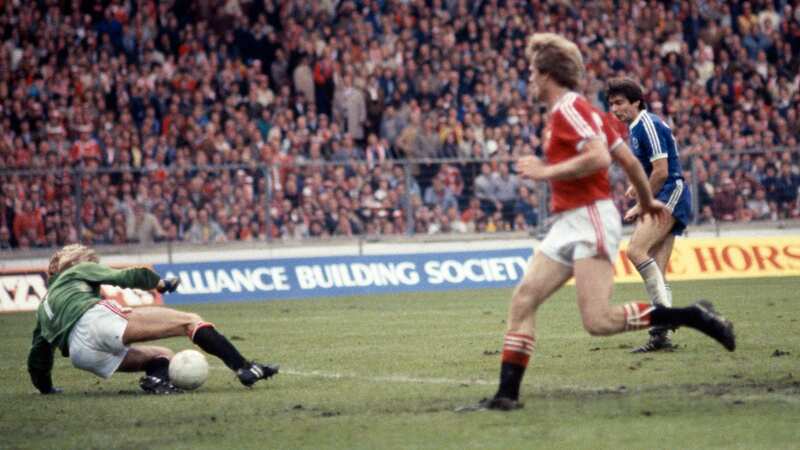 Gordon Smith in action during the 1983 FA Cup final (Image: Allsport/Getty Images)