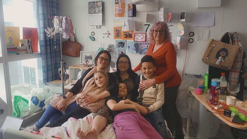 Jenna Williams, 38, has been living in the hospital for a year while she waits for a heart transplant (Image: Kirsty Silcox)